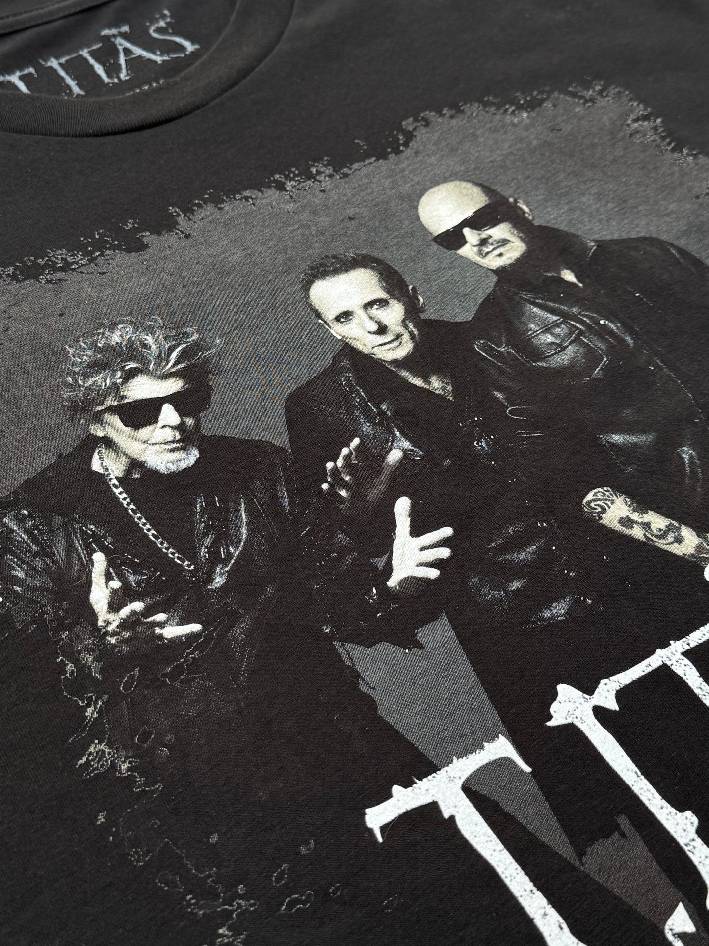 Camiseta Turnê Titãs Cabeça Dinossauro 40 anos